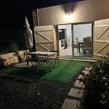 équipé à La Nuitée Ou à Lucciana Lucciana (Corsica)