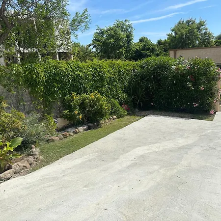 Holiday home Equipe A La Nuitee Ou Plus,proche Aeroport Bastia Lucciana (Corsica)